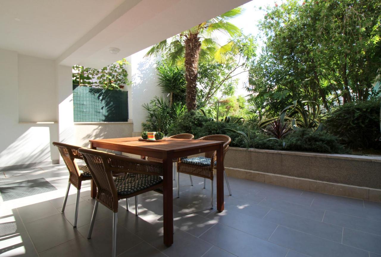 Modern Apartment Zen With Private Garden Poreč Exteriér fotografie