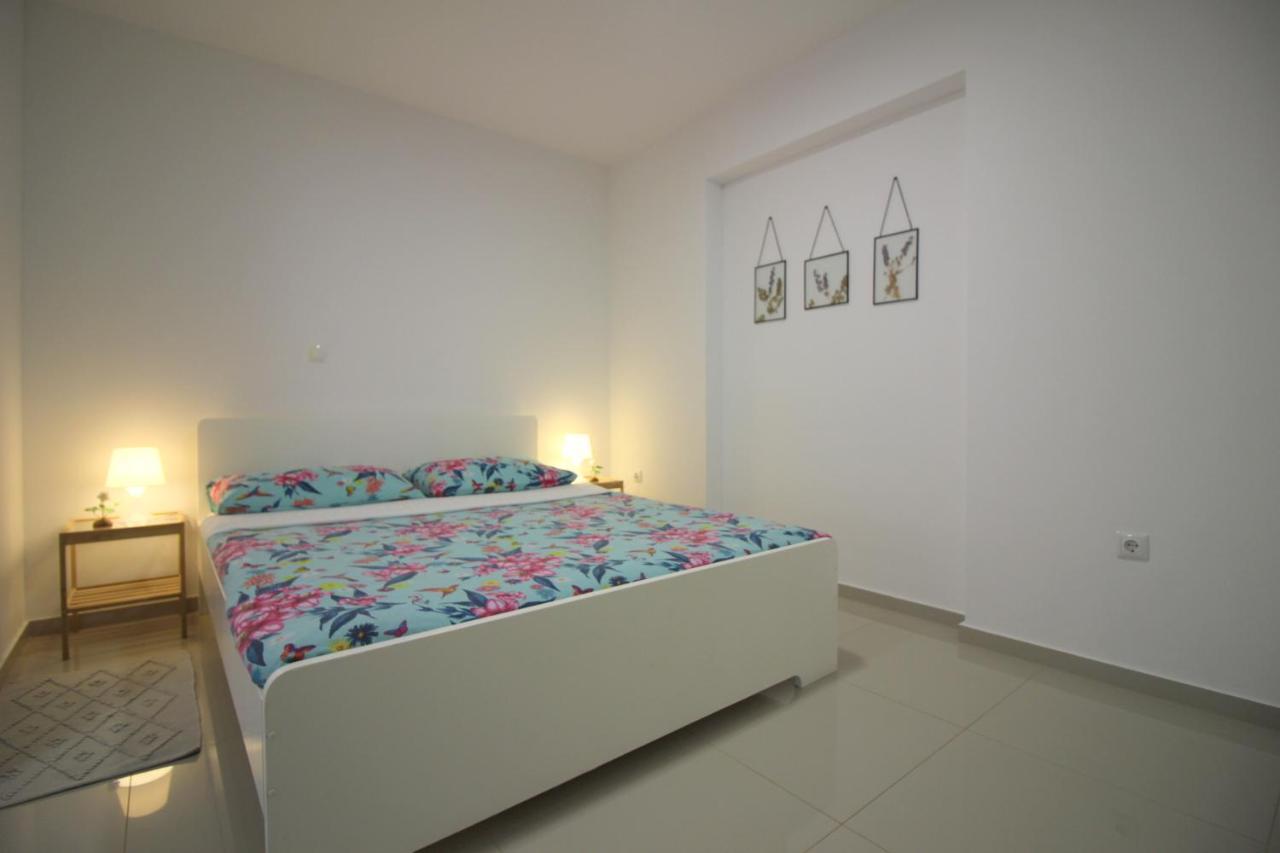 Modern Apartment Zen With Private Garden Poreč Exteriér fotografie