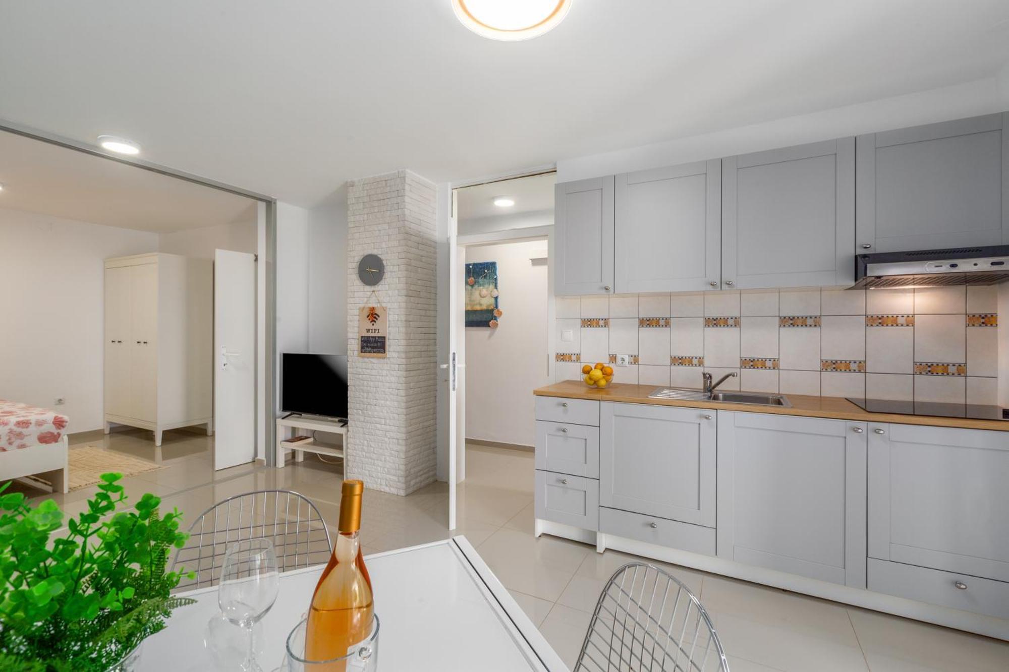 Modern Apartment Zen With Private Garden Poreč Exteriér fotografie